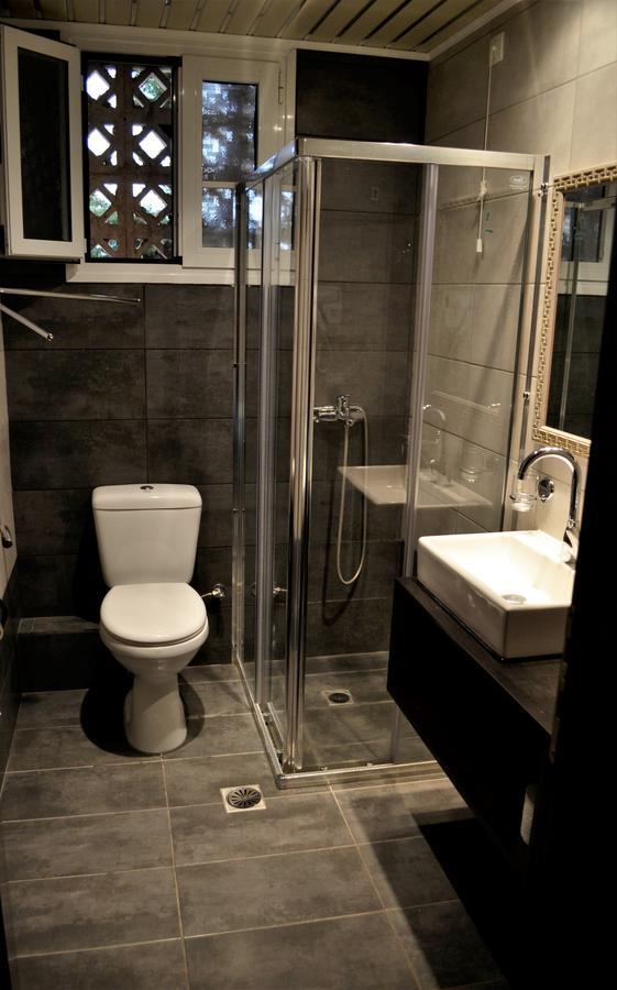 טולון Ritsas Hotel מראה חיצוני תמונה